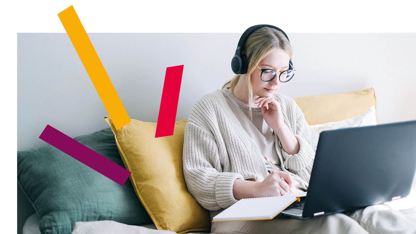 LP_EU_girl_Laptop_headphone_26_960x540_hero