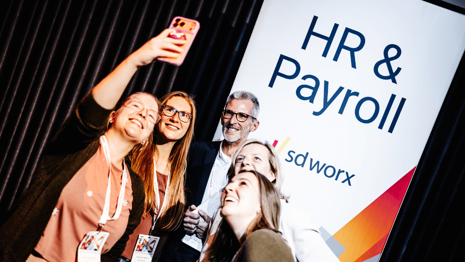 People hr payroll